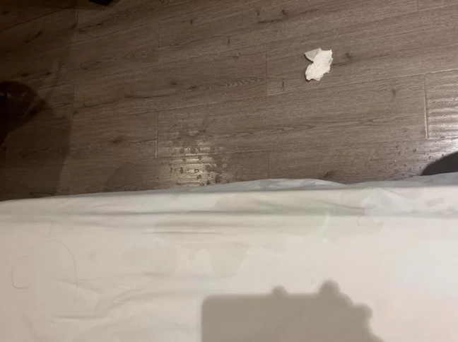 一个人开房也很爽[18P]