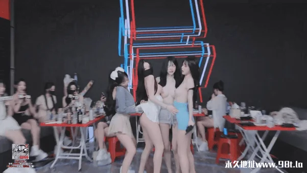 BJ脱衣舞女团PandaClass【熊猫班】3月28日第七季第14集【欢乐大排档】【11V37.5G】插图14 BJ脱衣舞女团PandaClass【熊猫班】3月28日第七季第14集【欢乐大排档】【11V37.5G】插图14