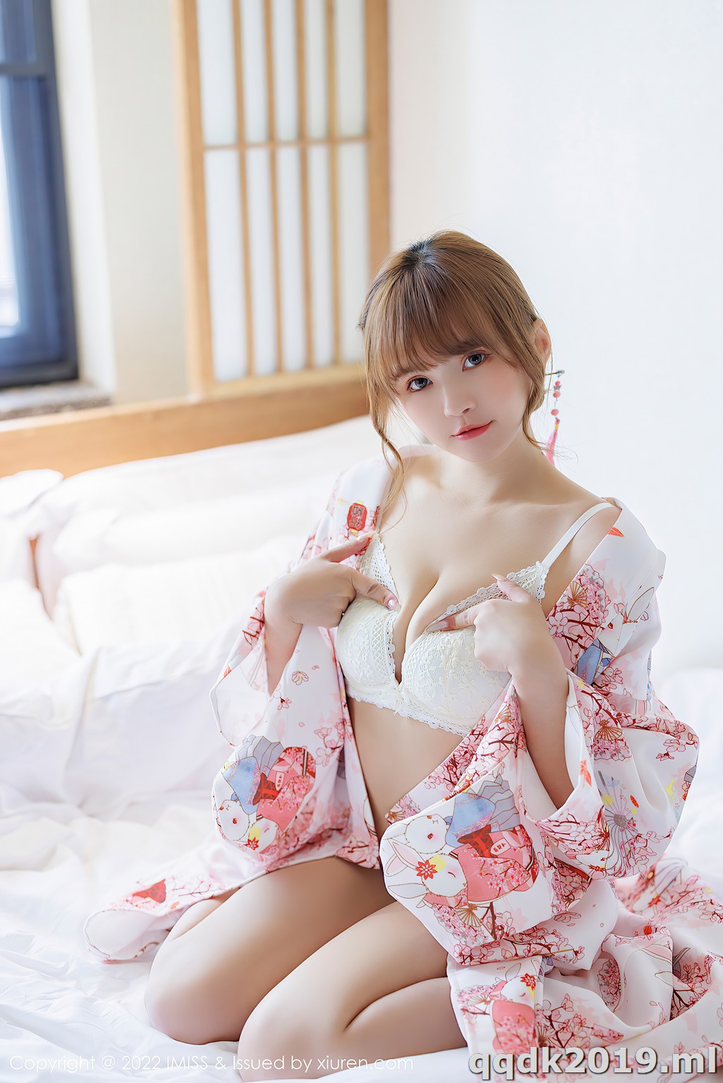 IMISS-Vol.676-Zhang-Si-Yun-Nice-003.jpg