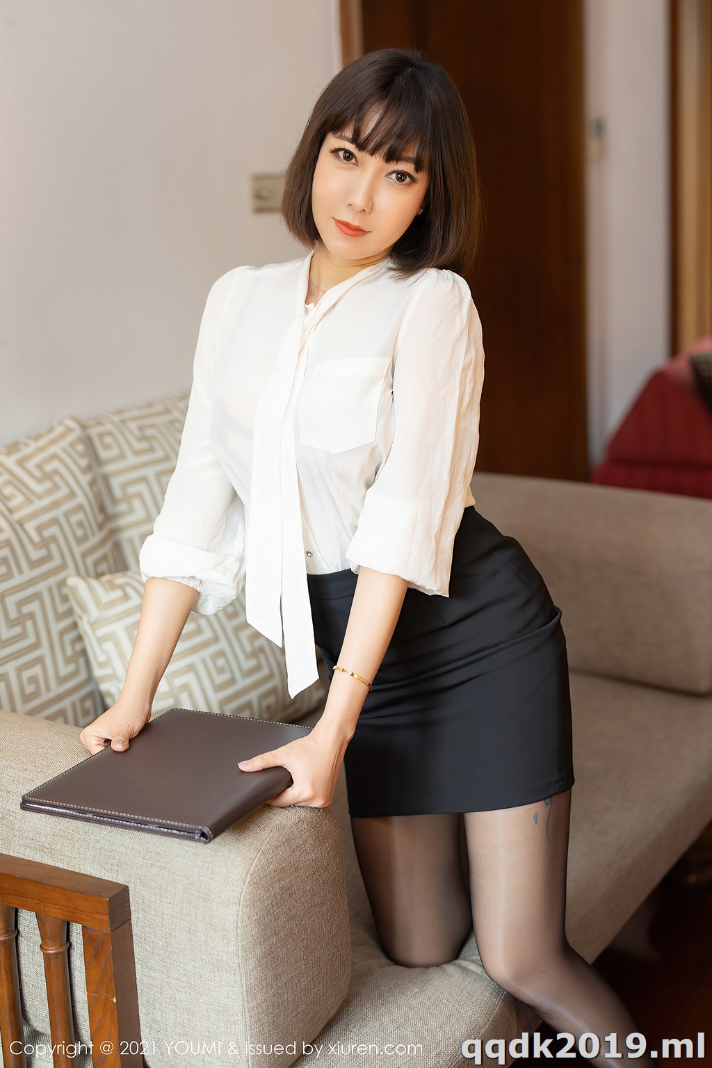 YouMi-Vol.662-Victoria-Guo-Er-009.jpg