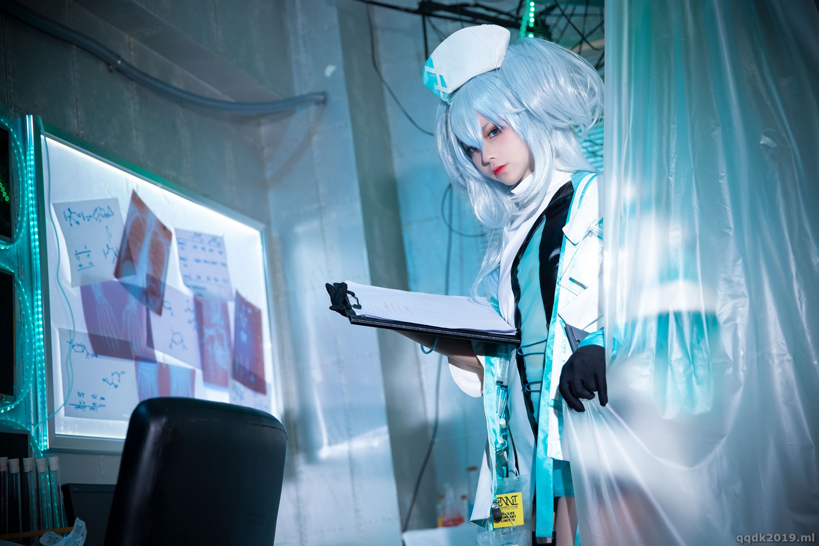 Coser-G44-Vol.062-PA-15-Florence-and-Bunny-ver-011.jpg