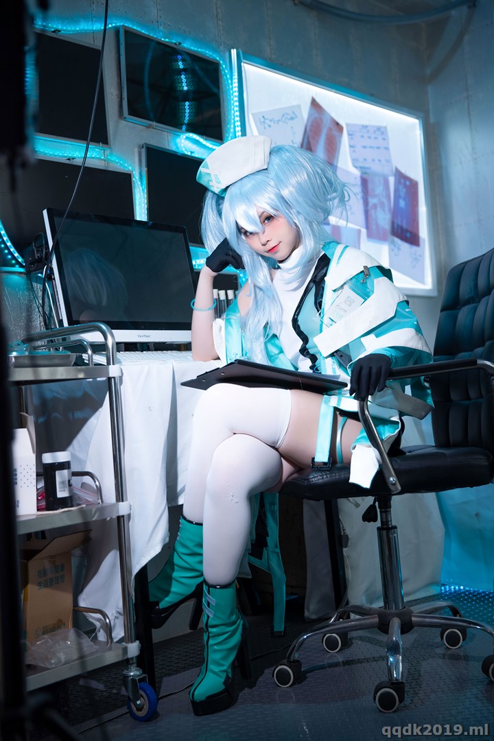 Coser-G44-Vol.062-PA-15-Florence-and-Bunny-ver-013.jpg