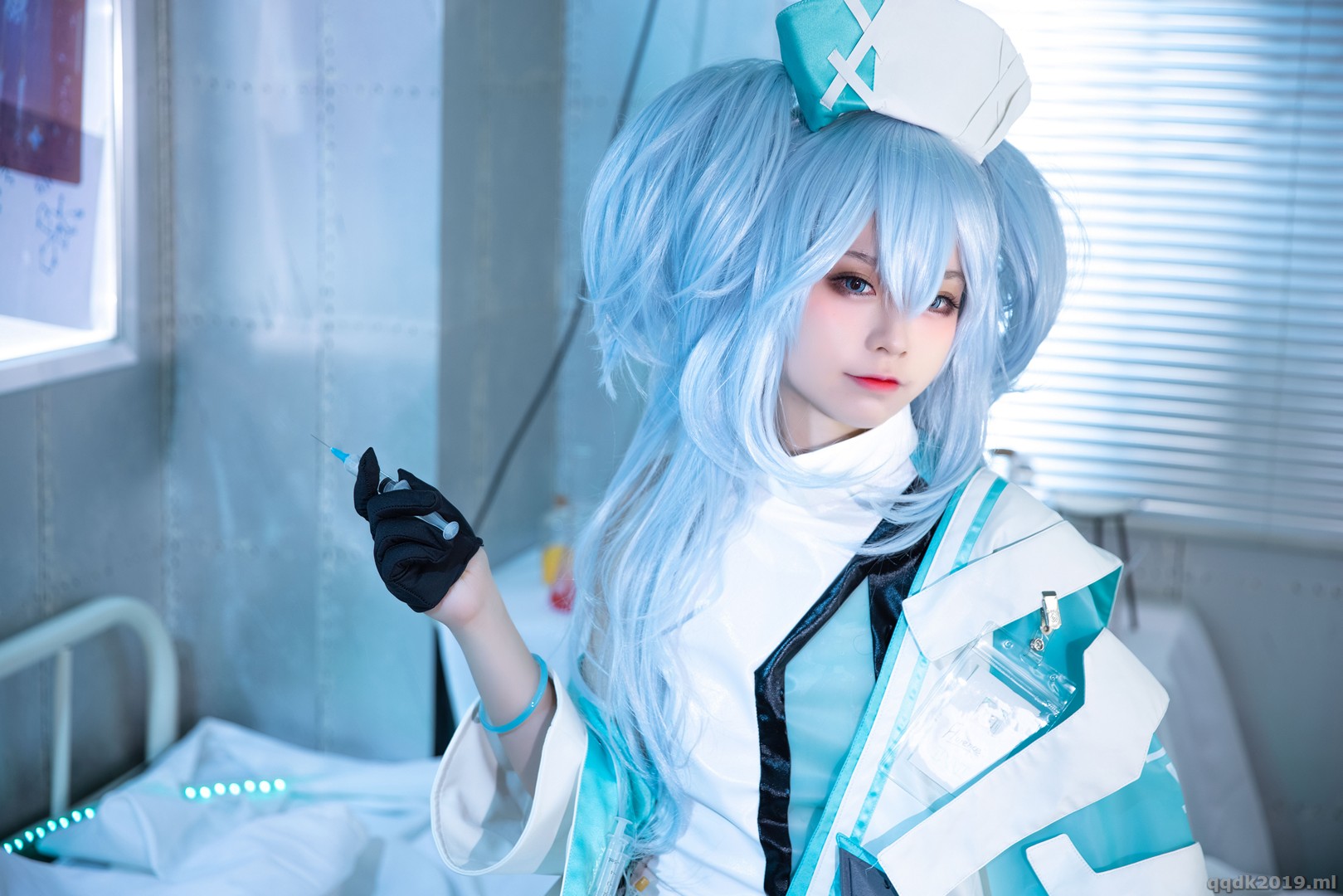 Coser-G44-Vol.062-PA-15-Florence-and-Bunny-ver-009.jpg