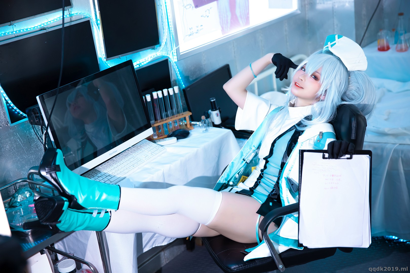 Coser-G44-Vol.062-PA-15-Florence-and-Bunny-ver-014.jpg