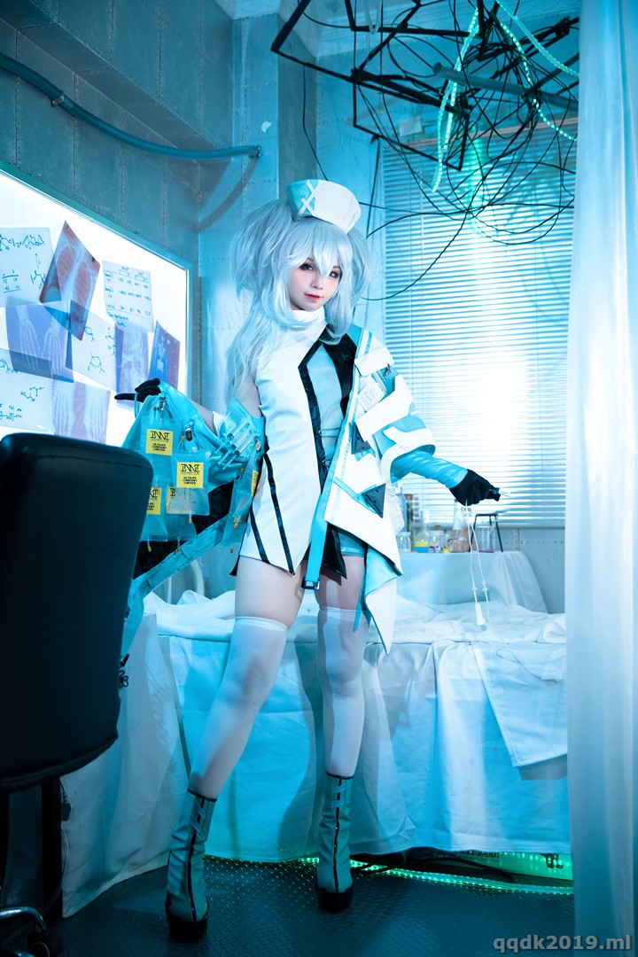 Coser-G44-Vol.062-PA-15-Florence-and-Bunny-ver-007.jpg